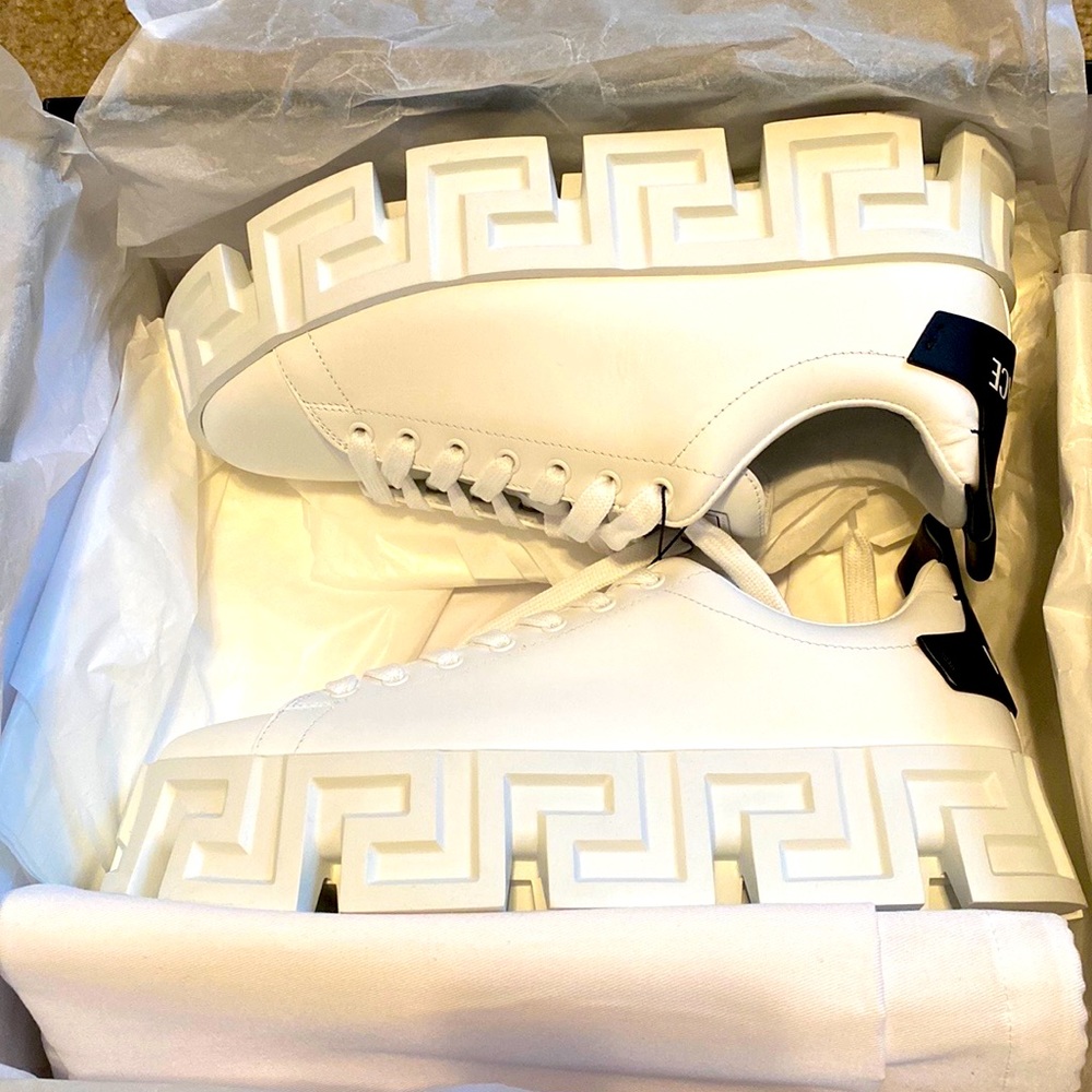 Brand New Authentic Versace Greca Labyrinth Leather Sneakers